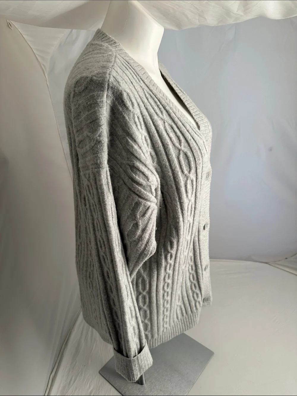 Alo Athletic Heather Cable Knit Winter Bliss cardigan
